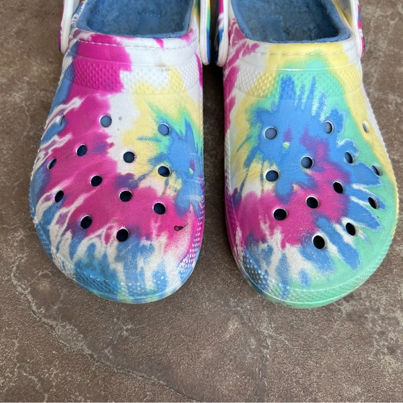 Crocs Classic Lined Tie Dye Clogs Sz 9 - Picture 3 of 10